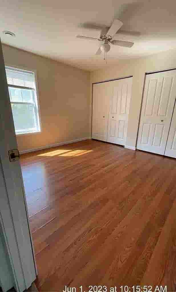 Looking for a 4th Roommatee