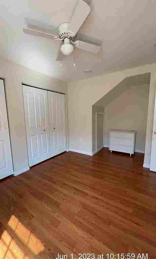 Looking for a 4th Roommatee