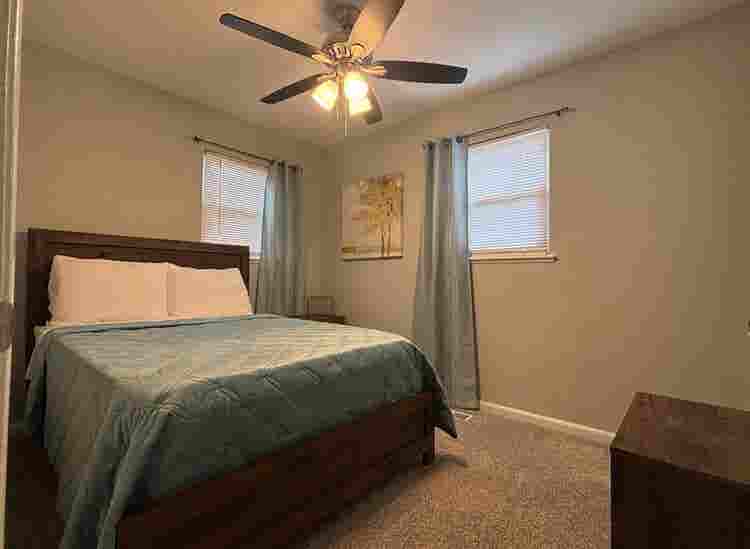 3BR Room(s) for Rent w/ Hot Tub!