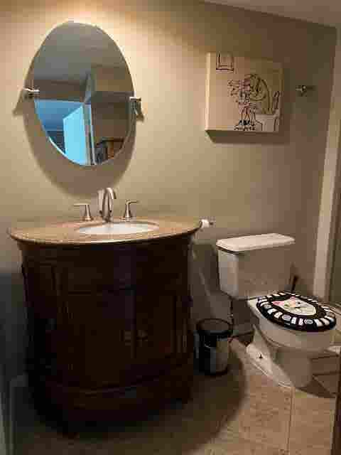 Huge- Private Entrance Studio