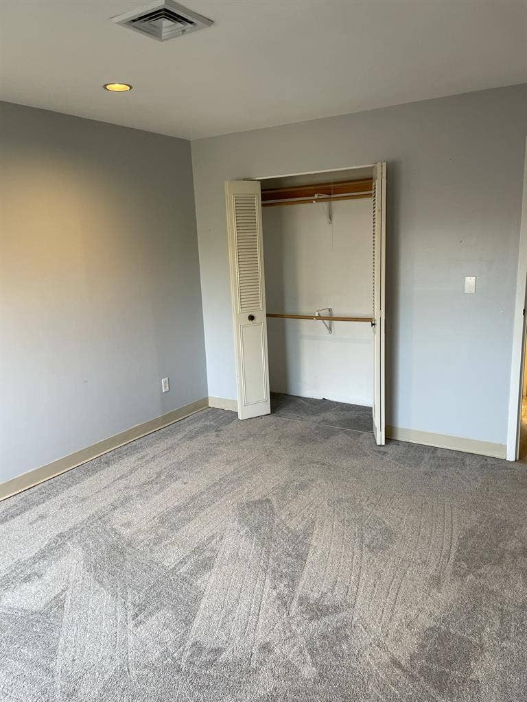 Need a roommate by November 1st