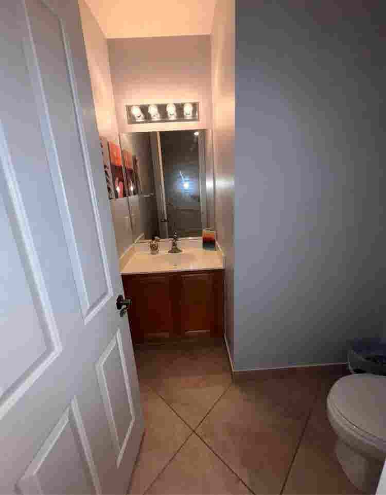 Roommate wanted