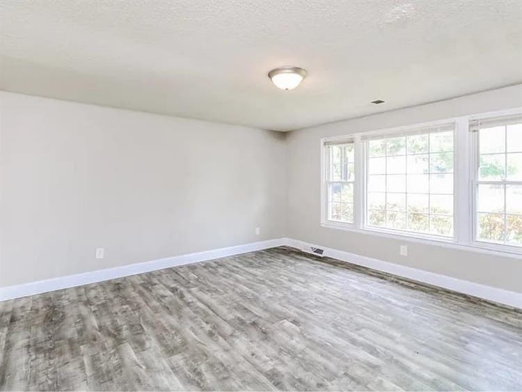 3bedroom available for rent