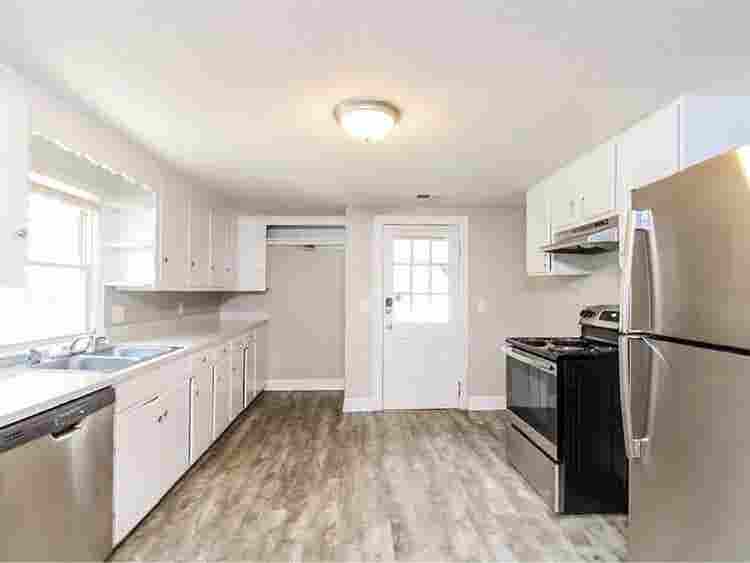 3bedroom available for rent