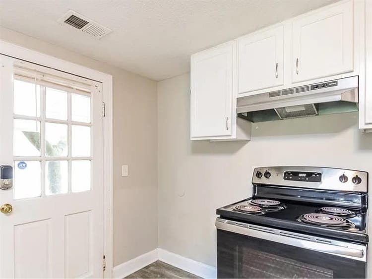 3bedroom available for rent