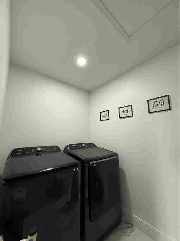 Room only for women