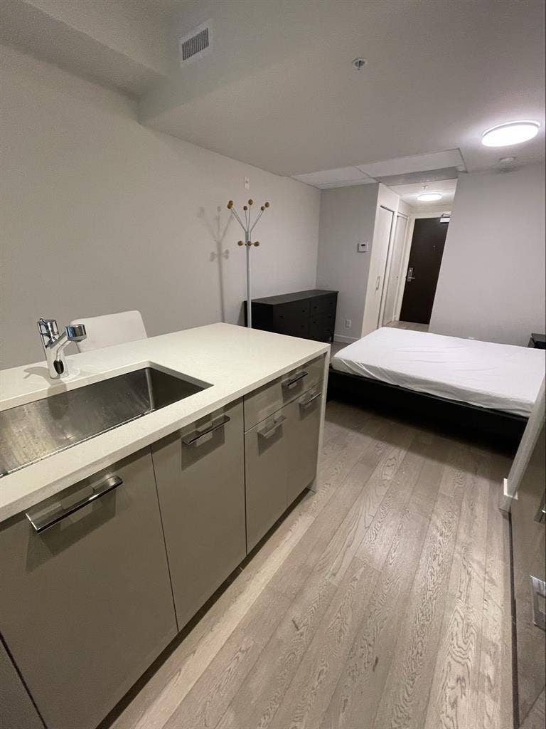 QE park fully furnished studio