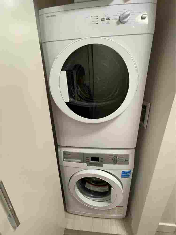 QE park fully furnished studio