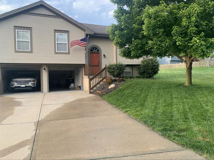 $ two rooms for rent! You get both!