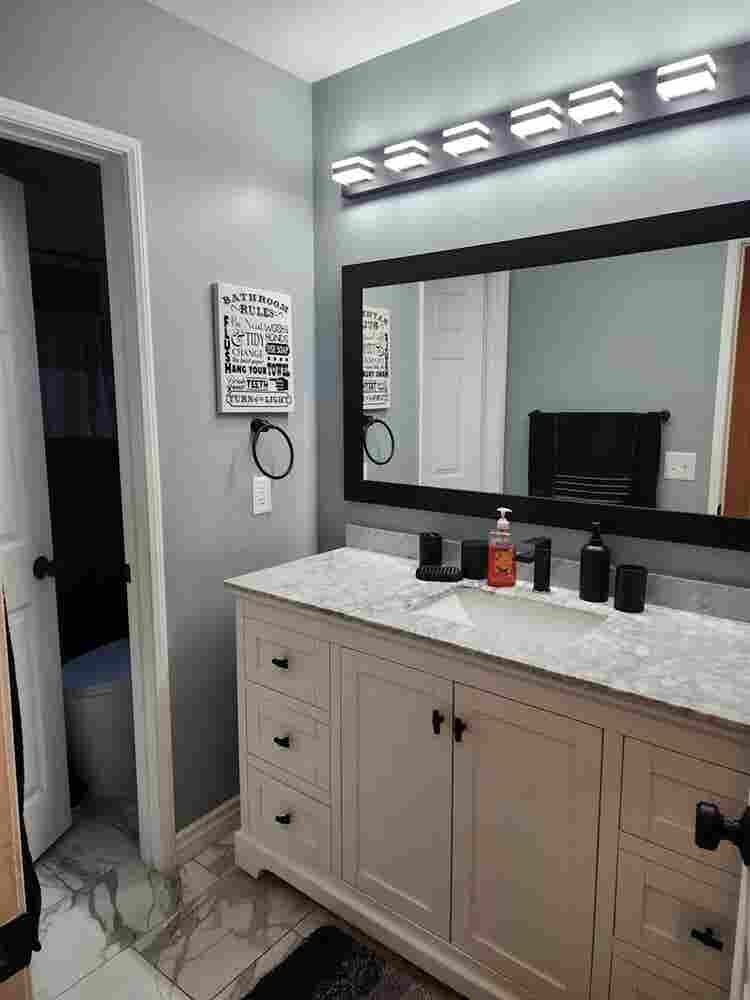 Bedroom with own Bathroom