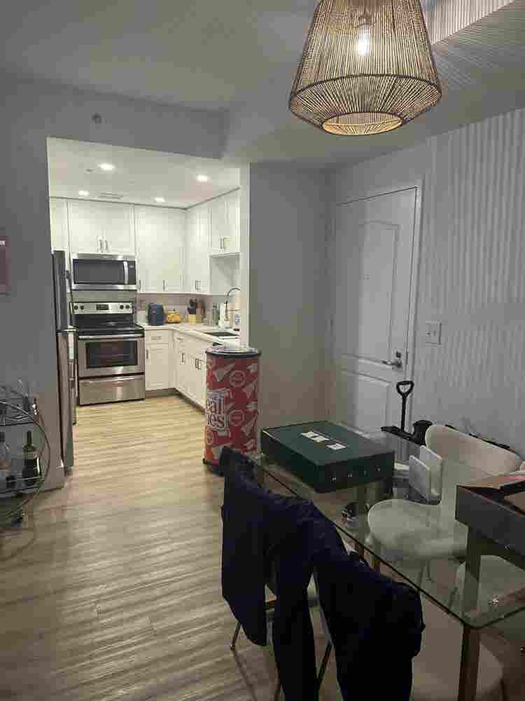 Spring  Sublease