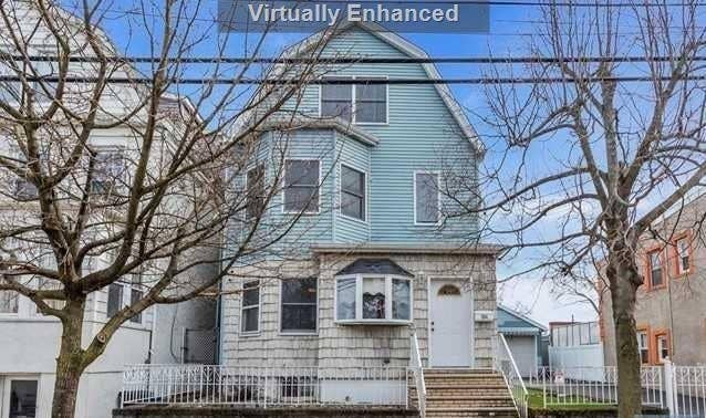 1 Bedroom Apt Available w parking