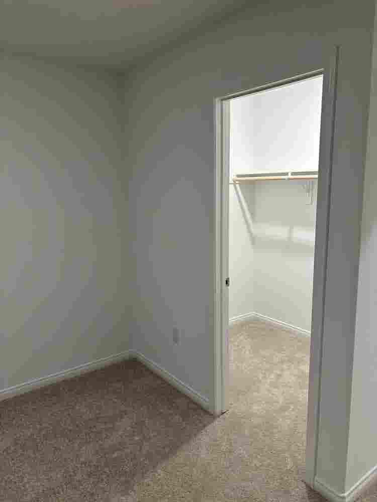 Private Room/Bath Available to Rent