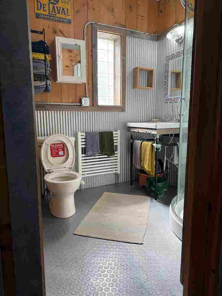 Private Bedroom w/small house-share