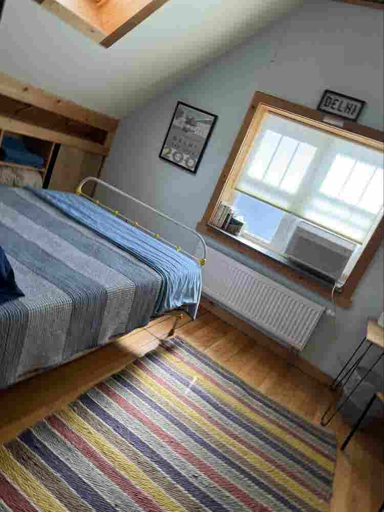 Private Bedroom w/small house-share