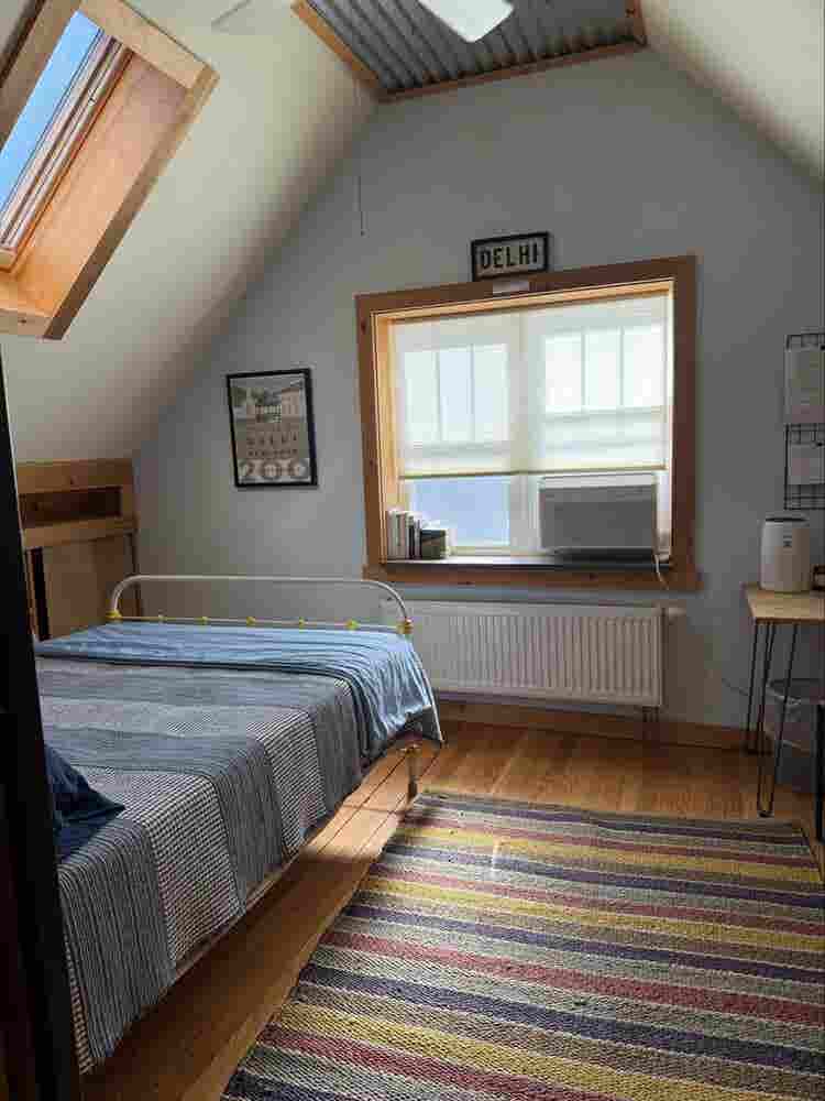 Private Bedroom w/small house-share
