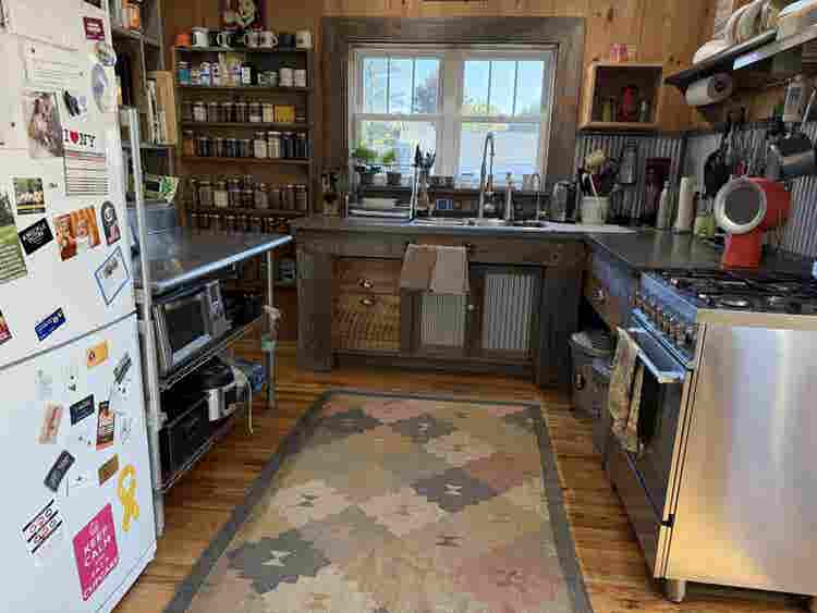 Private Bedroom w/small house-share