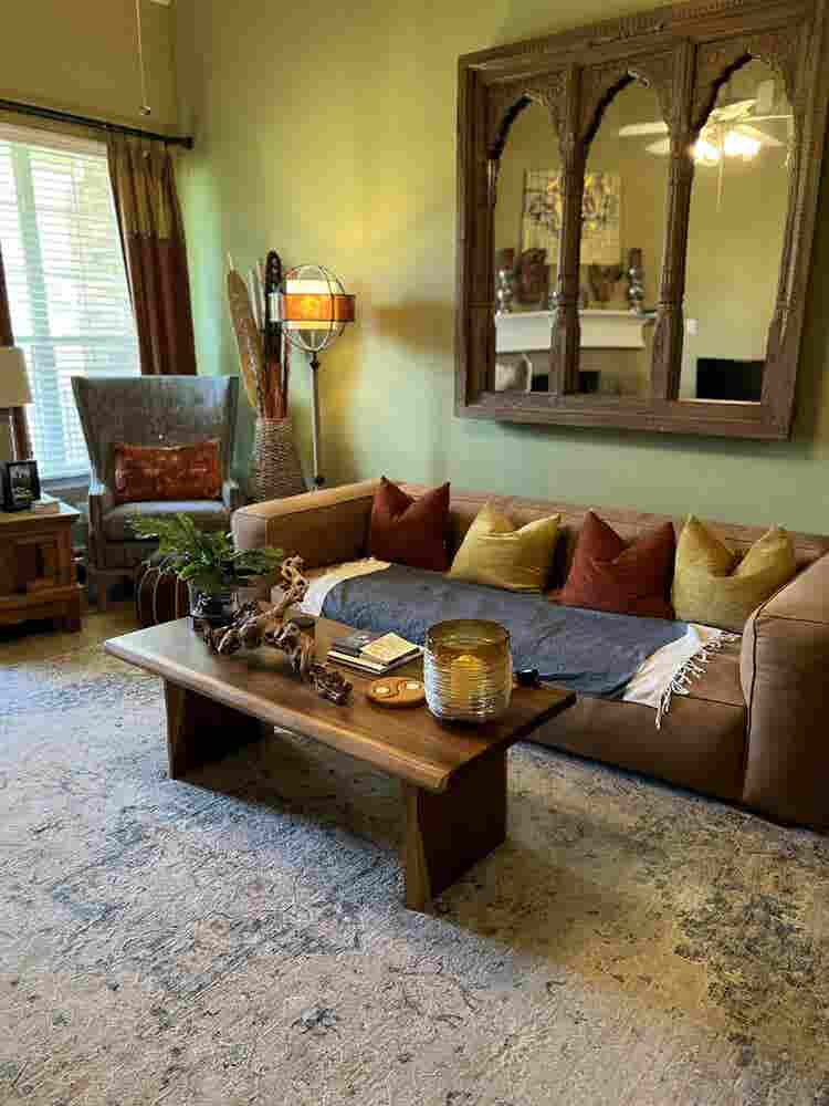 Beautiful Townhome -Gated Community