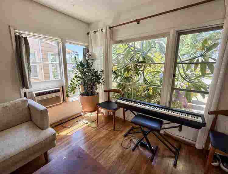 Cozy Long Beach Home – Room Open