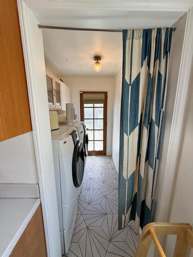 Cozy Long Beach Home – Room Open