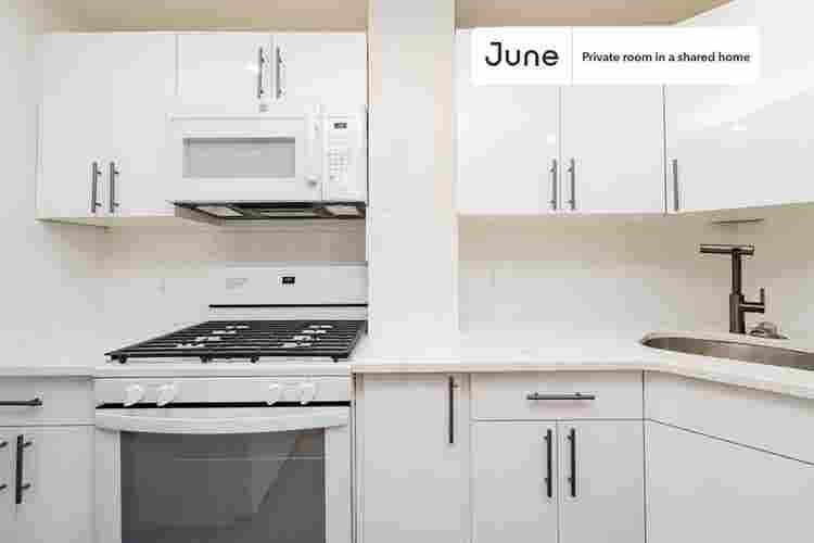 3 BR in New York City