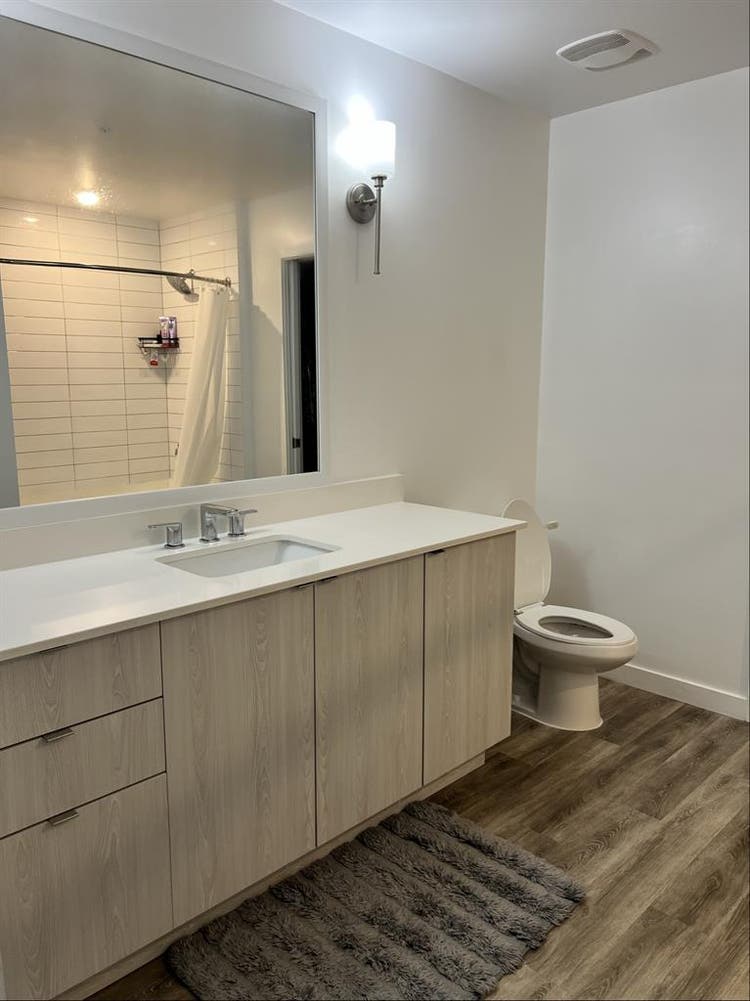 Master room for rent