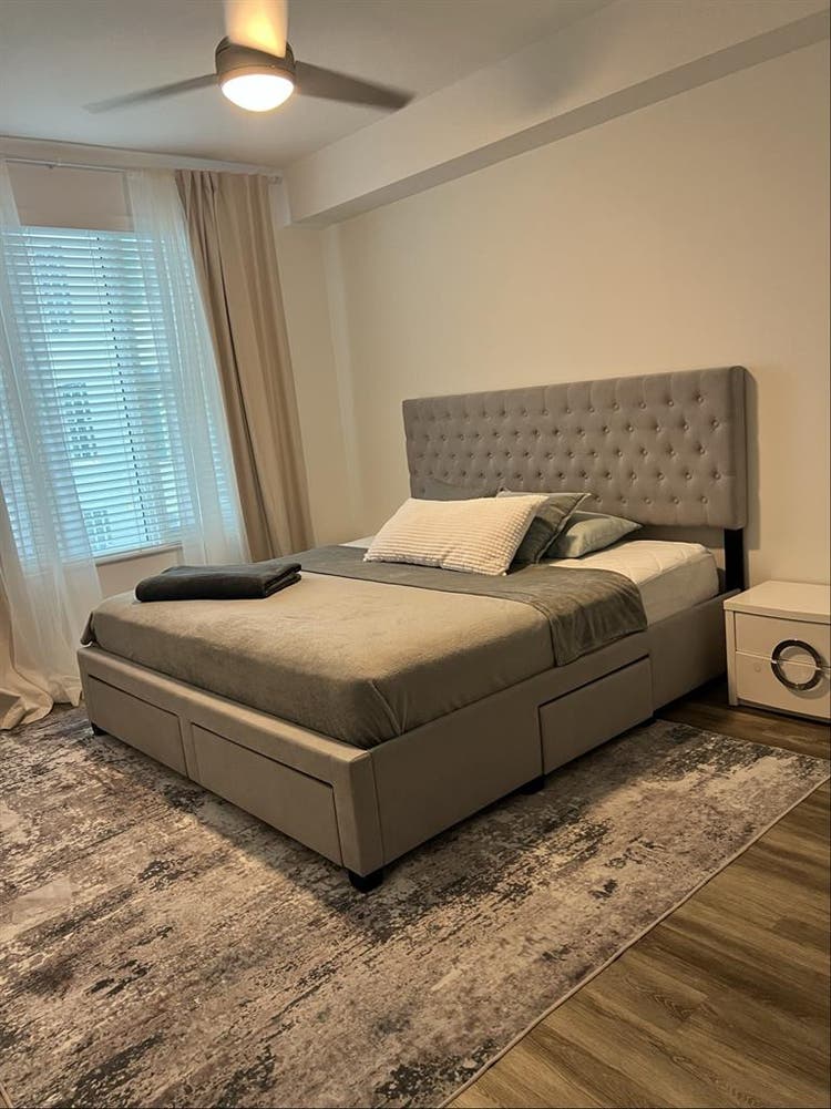 Master room for rent