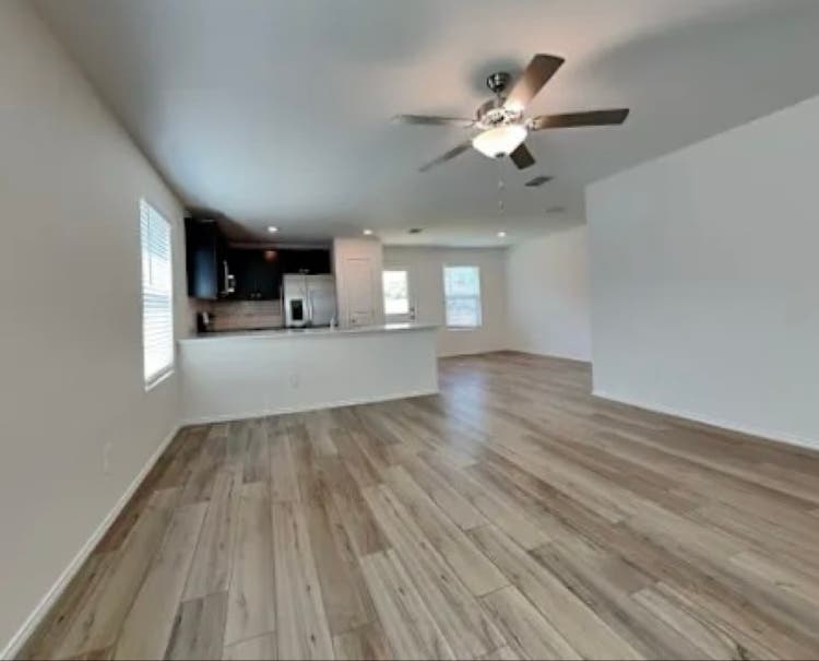3bed house available for rent