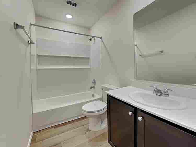 3bed house available for rent