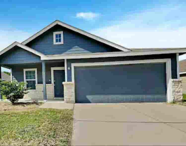 3bed house available for rent