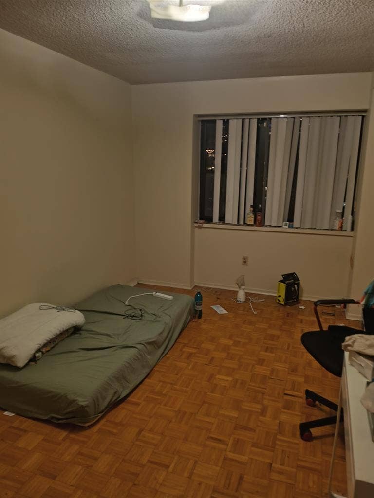 Private room in downtown toronto