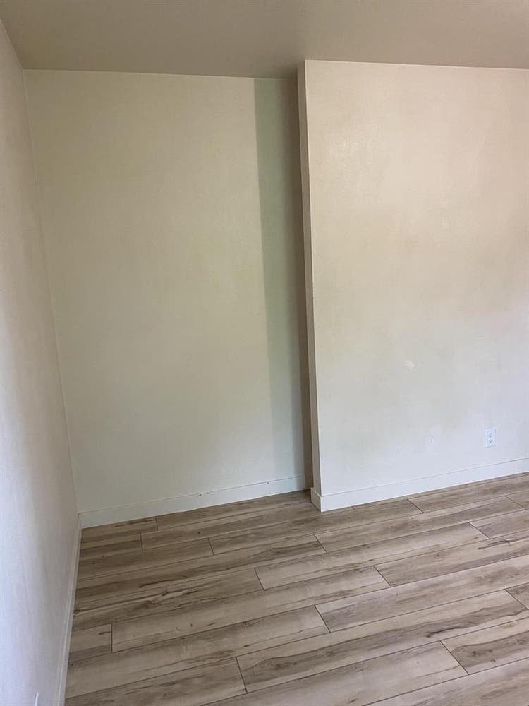 Bedroom for rent