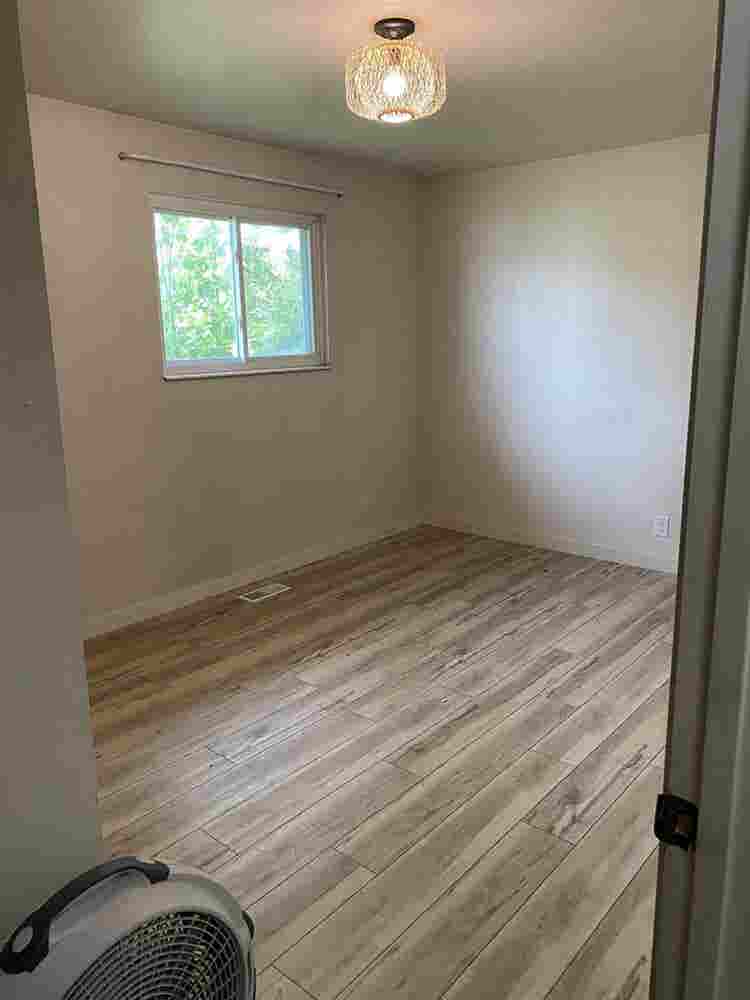 Bedroom for rent