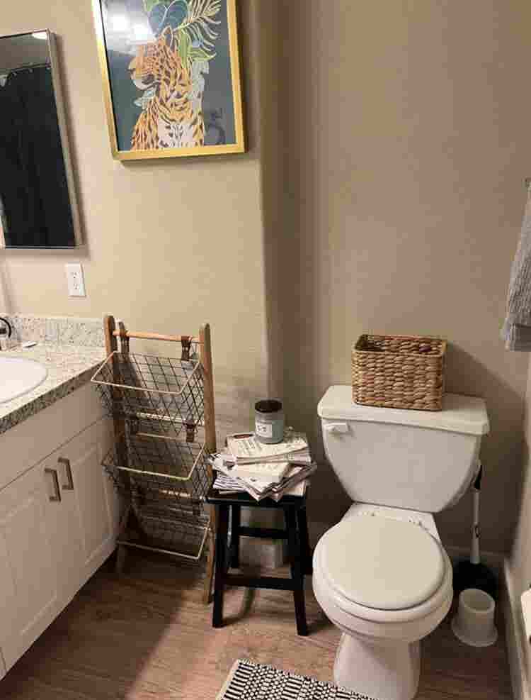 Room for rent utilities included
