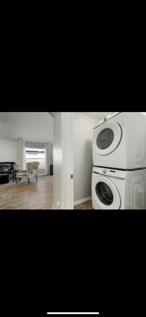 Looking for female roommate