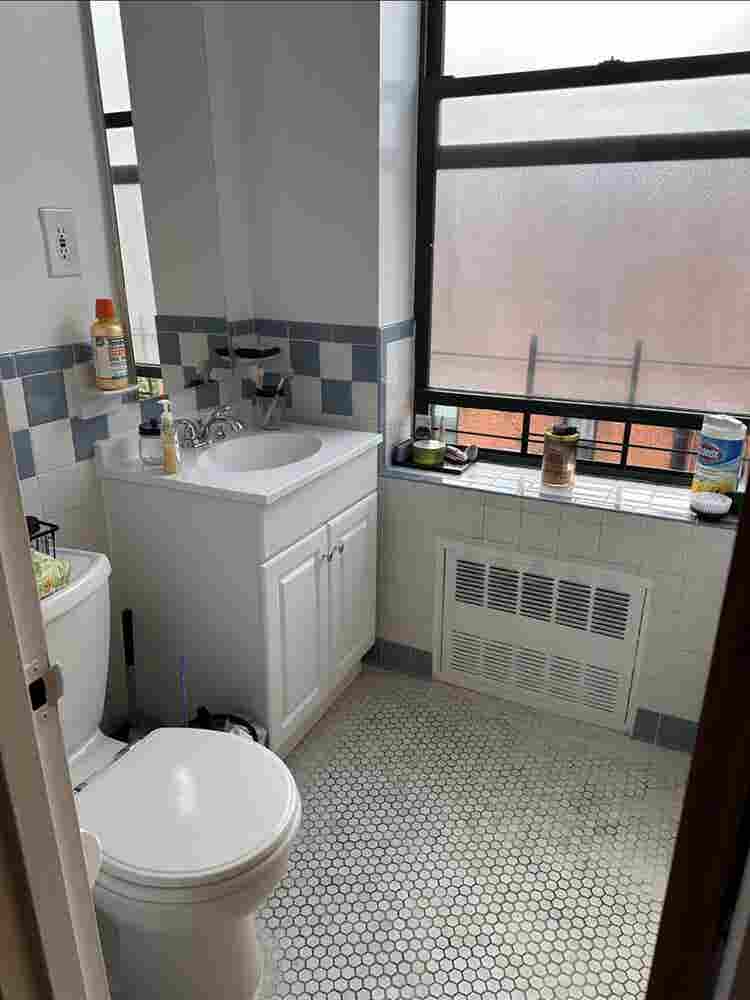 Room for Rent in Midtown Manhattan
