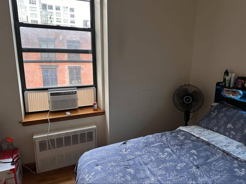 Room for Rent in Midtown Manhattan