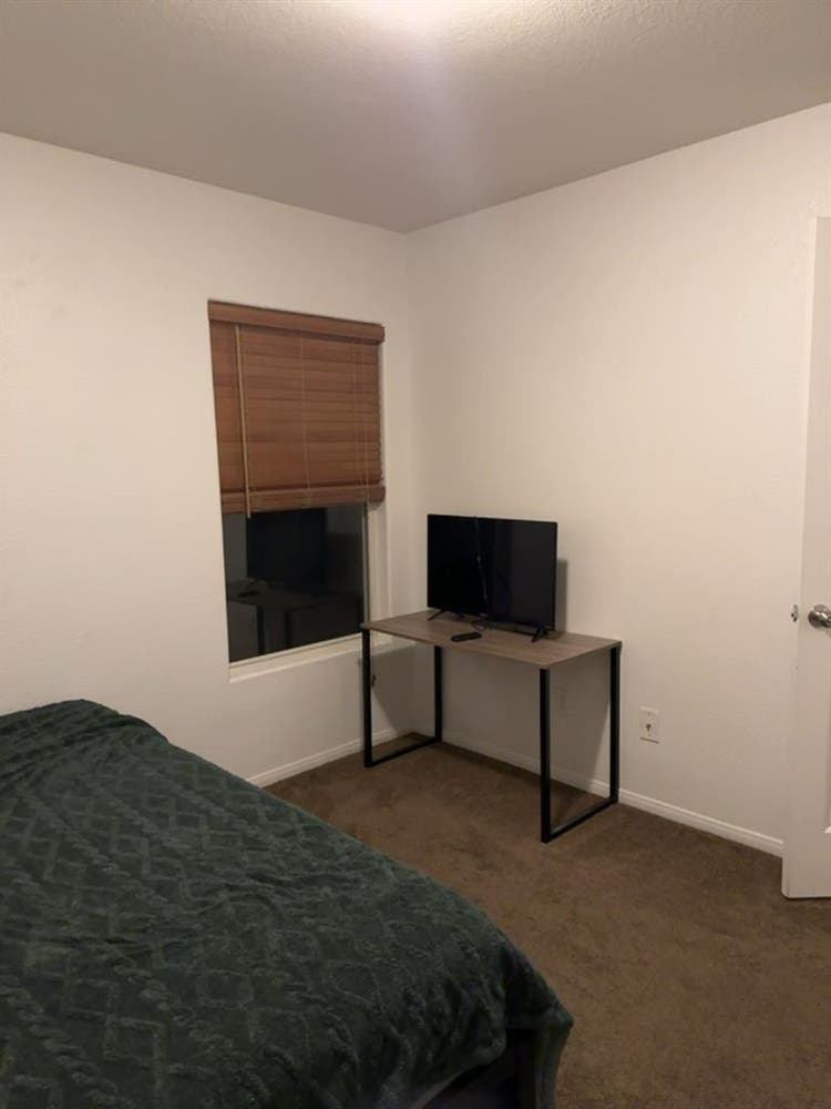 Room available 750 month
