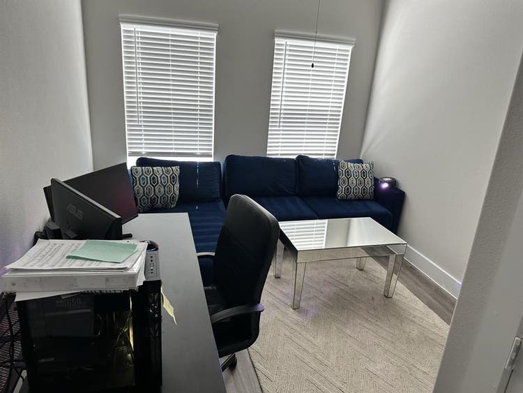 Room & Shared Space for rent! 