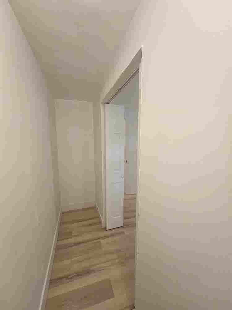 3 Rooms in Newly Renovated Home
