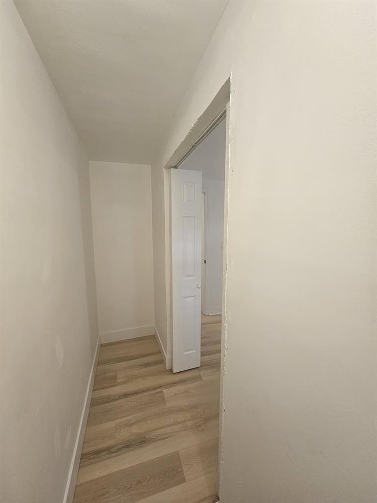 3 Rooms in Newly Renovated Home