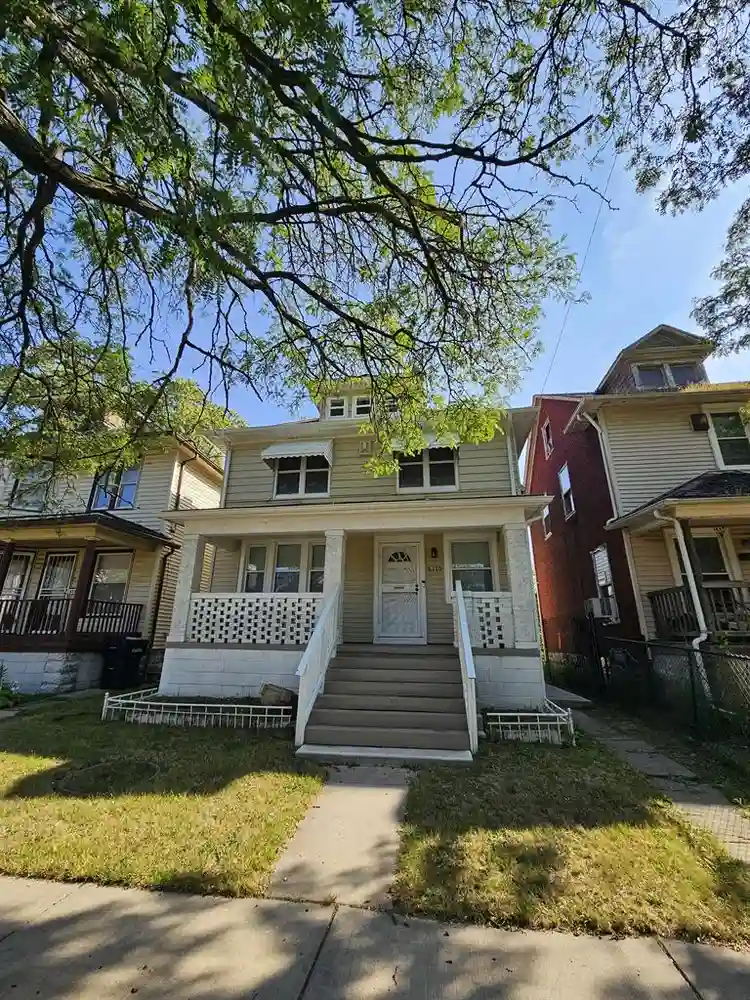 3 Rooms in Newly Renovated Home