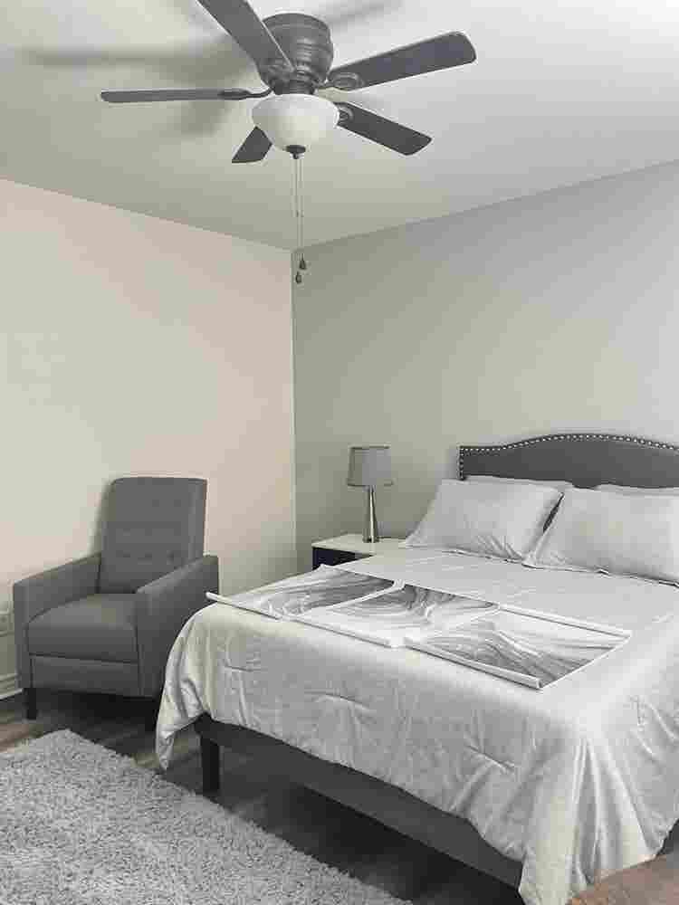 Large Furnished Room