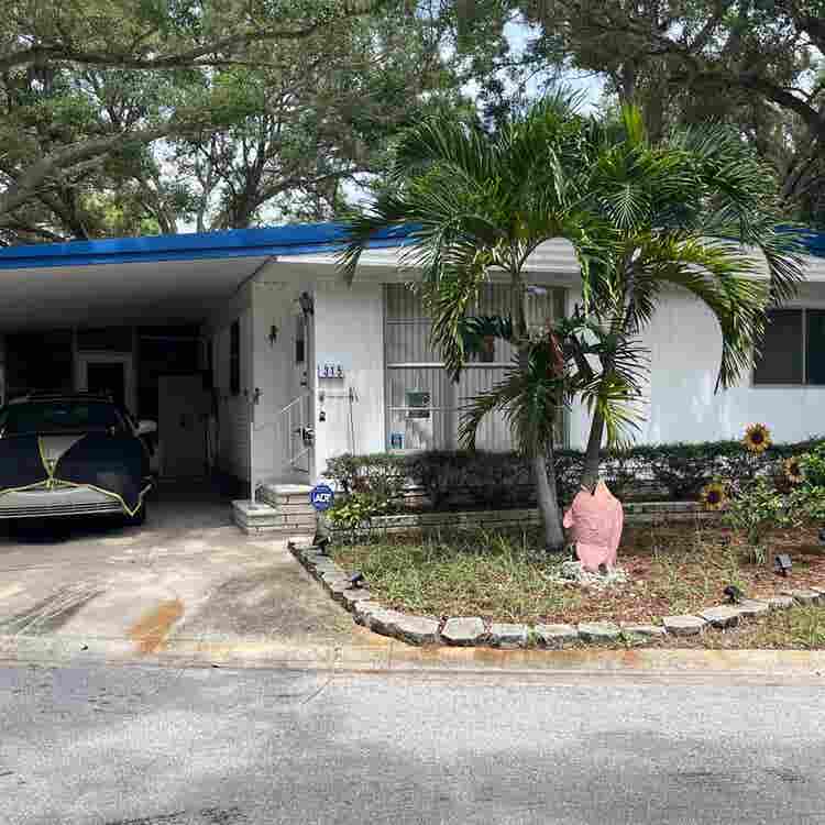 Mobile home park , Room for rent