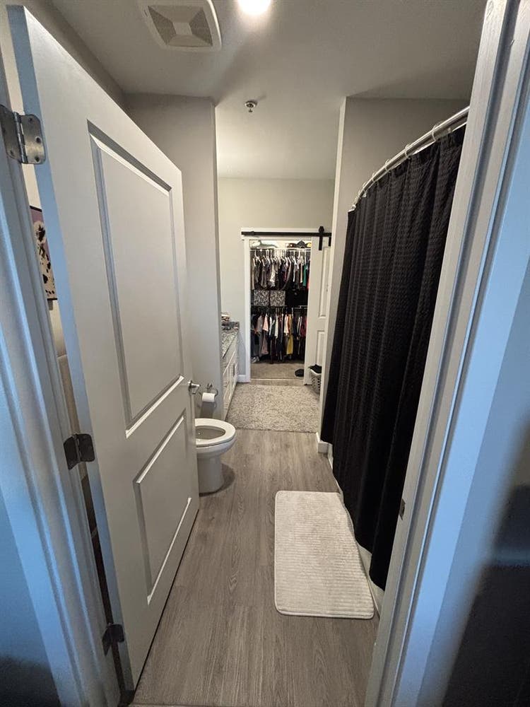 1 bed/bath in a  apartment