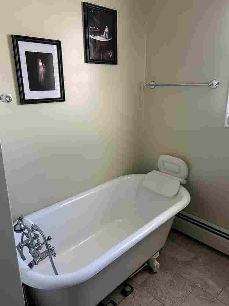 Bedroom for rent