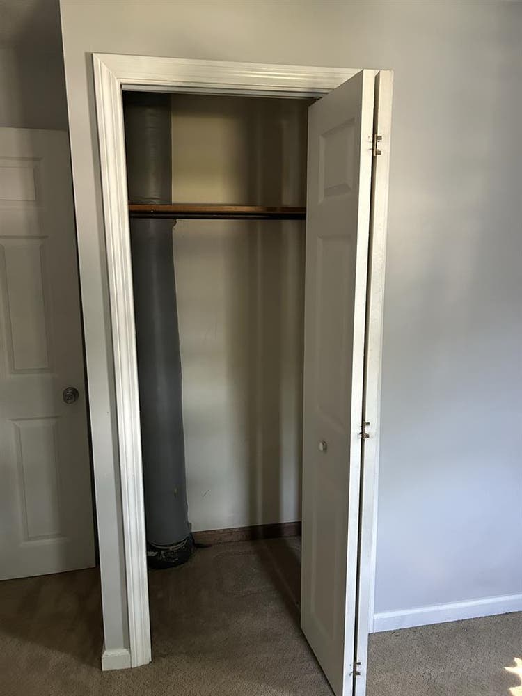 Bedroom for rent