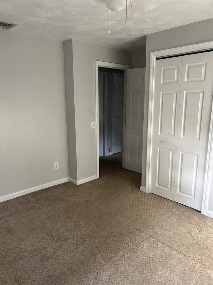 Bedroom for rent