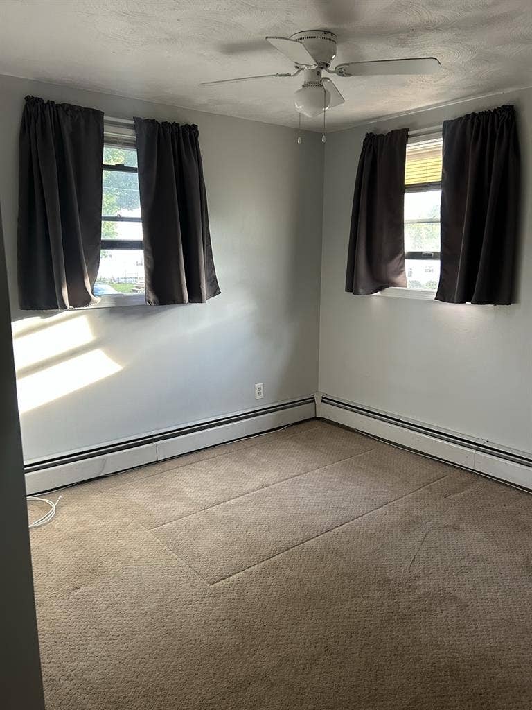 Bedroom for rent