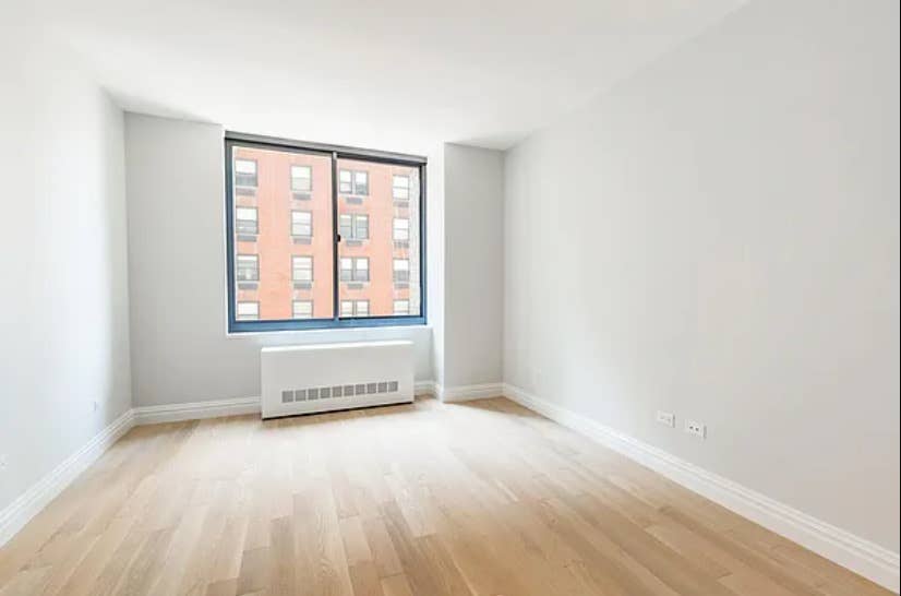 ✨Spacious Bedroom in Midtown West✨